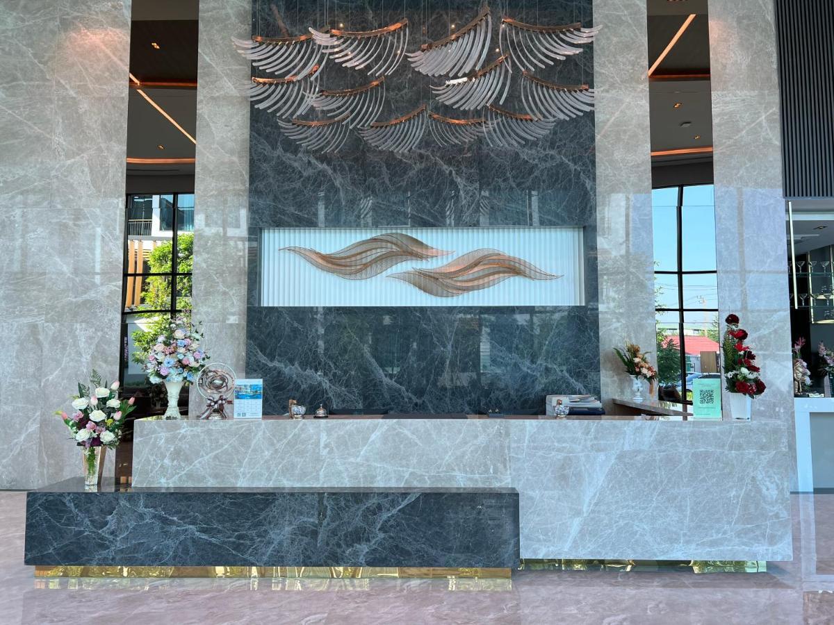 Crystal Srivaree Suvarnabhumi Hotel Ban Khlong Bang Krathiam Экстерьер фото