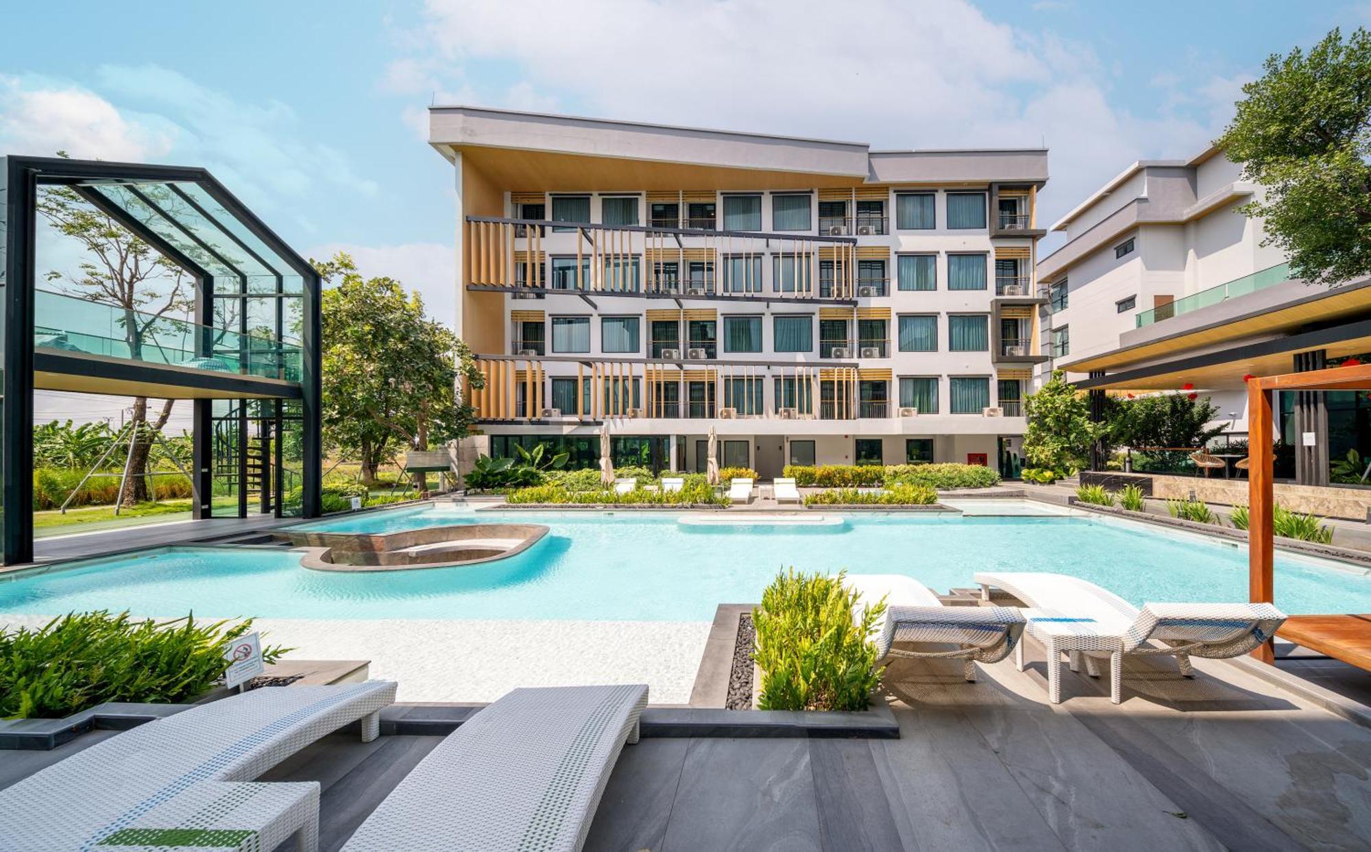 Crystal Srivaree Suvarnabhumi Hotel Ban Khlong Bang Krathiam Экстерьер фото