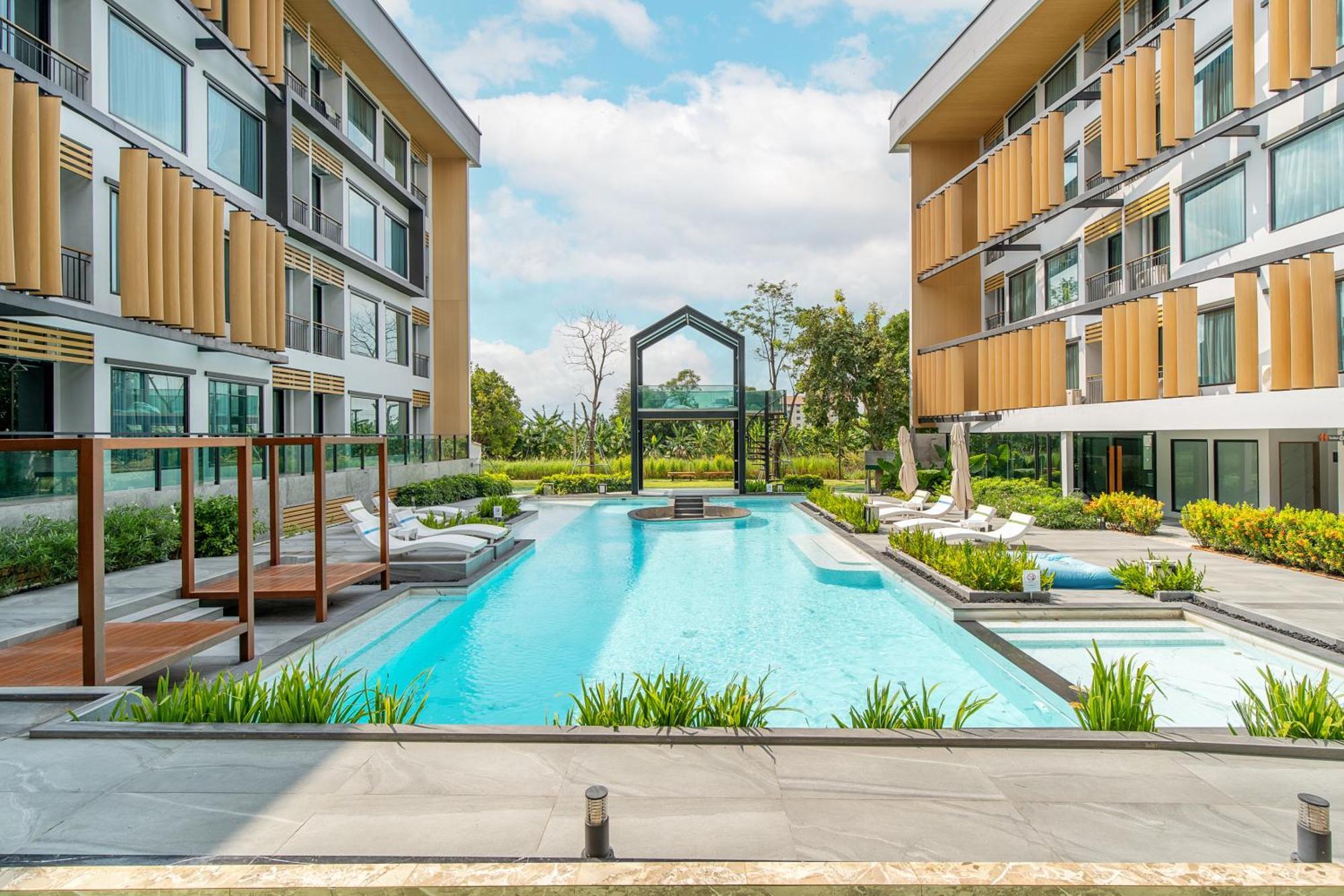 Crystal Srivaree Suvarnabhumi Hotel Ban Khlong Bang Krathiam Экстерьер фото