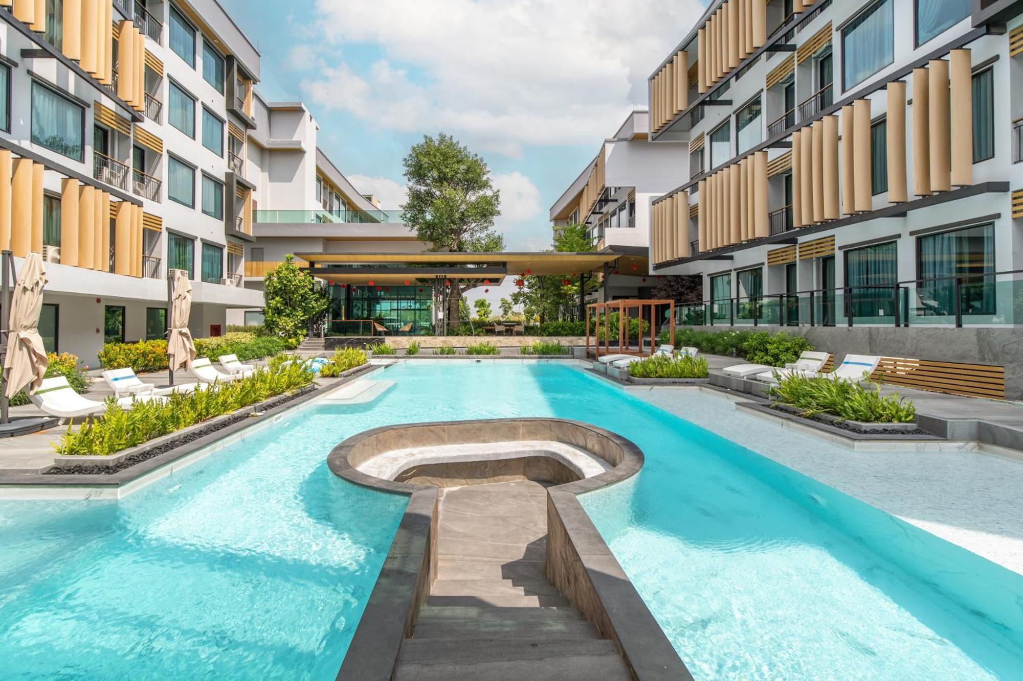 Crystal Srivaree Suvarnabhumi Hotel Ban Khlong Bang Krathiam Экстерьер фото