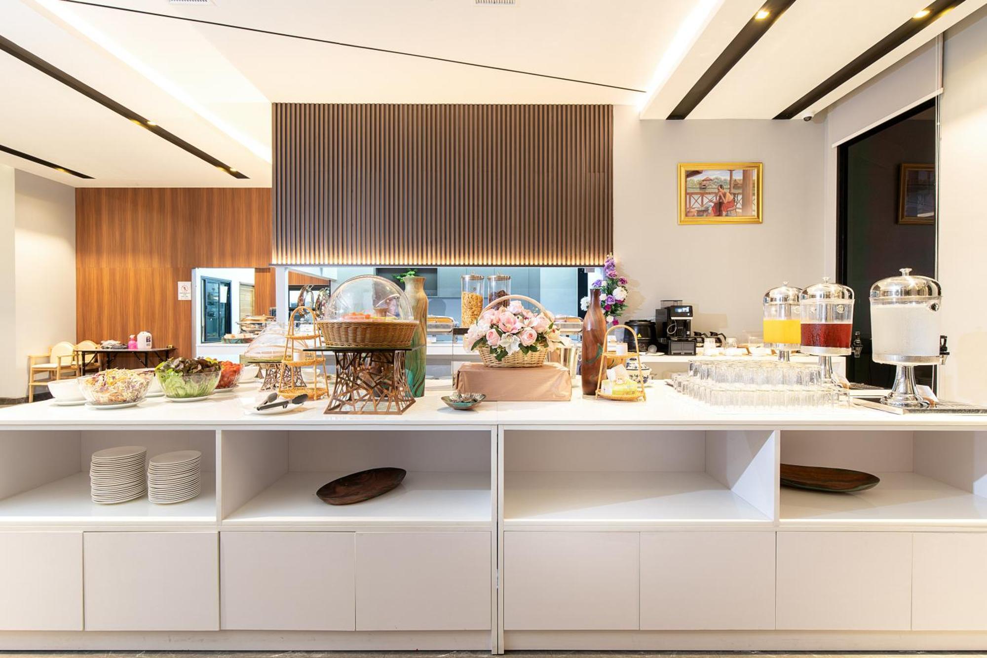 Crystal Srivaree Suvarnabhumi Hotel Ban Khlong Bang Krathiam Экстерьер фото