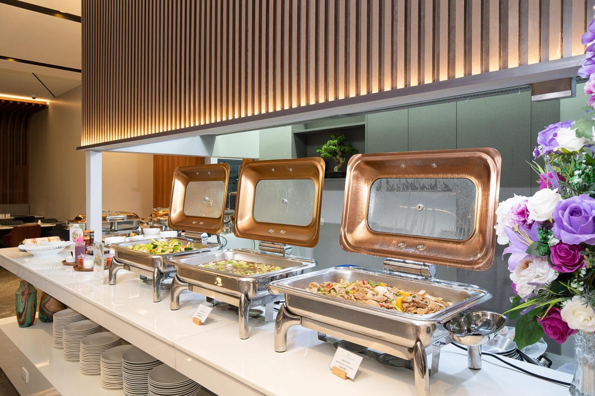 Crystal Srivaree Suvarnabhumi Hotel Ban Khlong Bang Krathiam Экстерьер фото