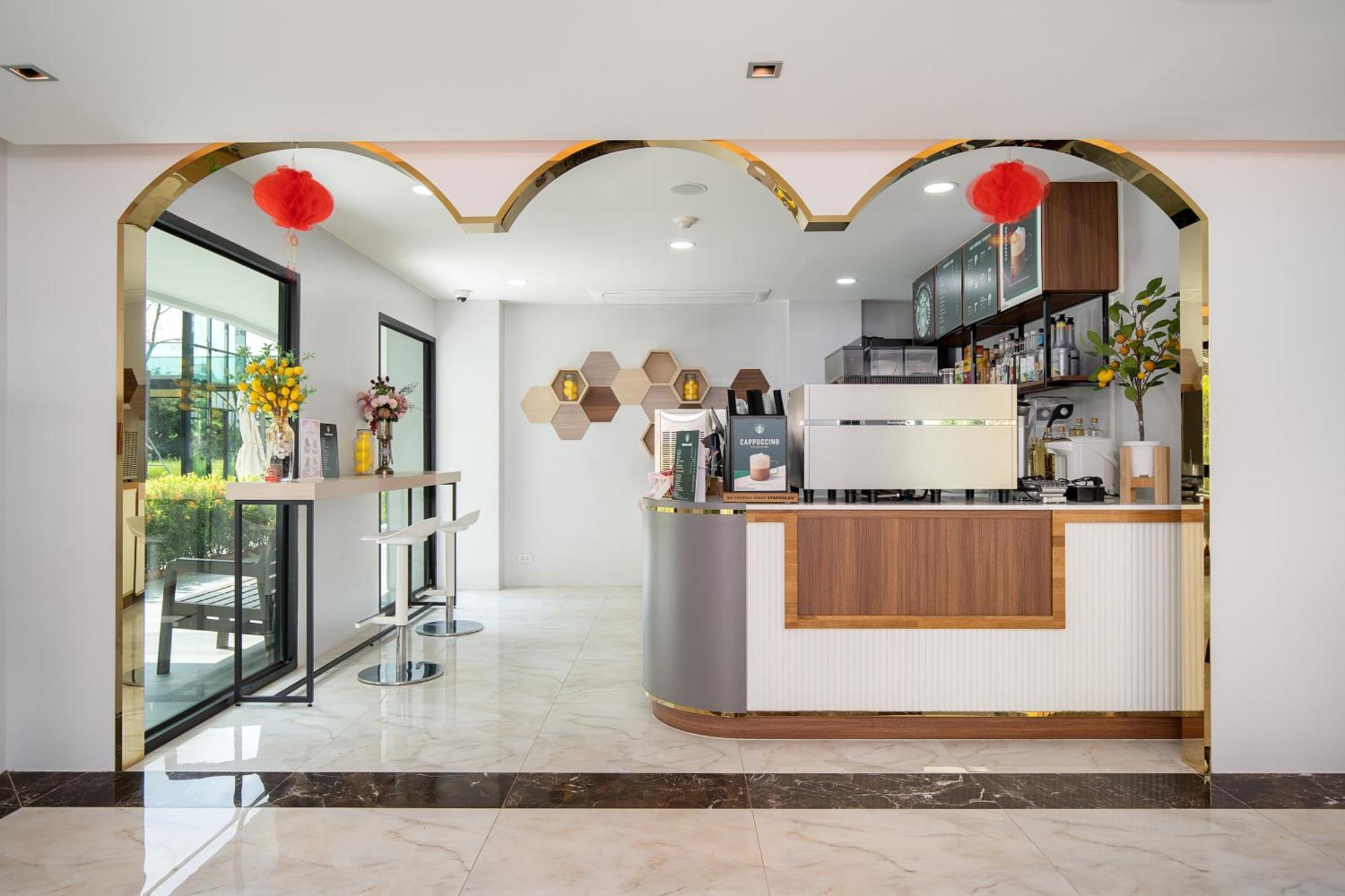 Crystal Srivaree Suvarnabhumi Hotel Ban Khlong Bang Krathiam Экстерьер фото